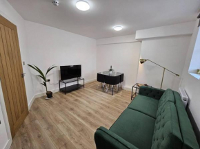Luxury Modern Garden Flat